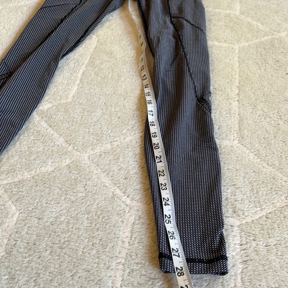 Lululemon Cadence Crusher Tights - Picture 16 of 16